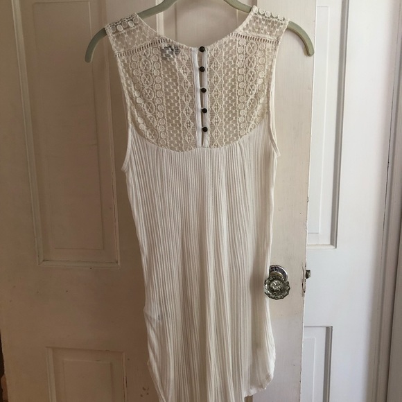 LUCKY BRAND TANK TOP - Picture 3 of 3